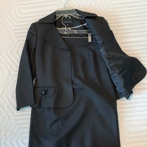 Anne Klein pencil skirt suit